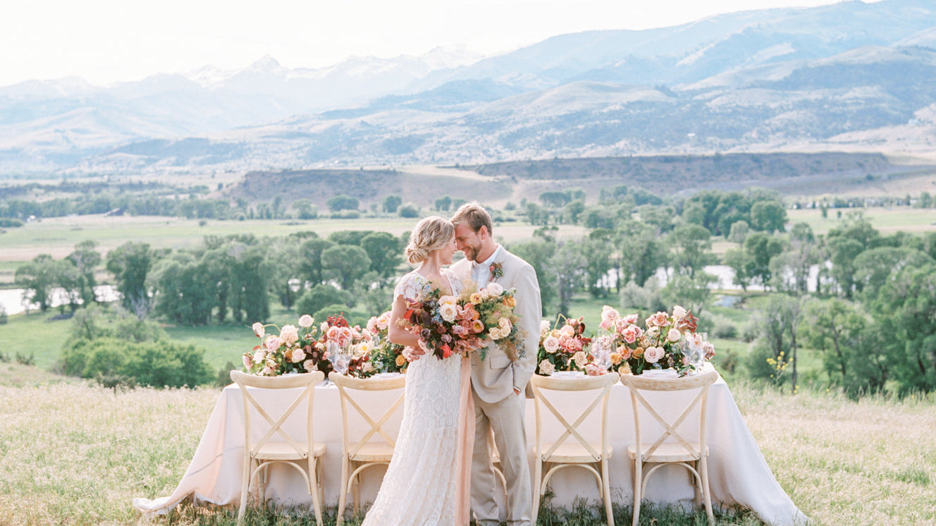 MAGNOLIA ROUGE | COLOURFUL PARADISE VALLEY MONTANA WEDDING EDITORIAL