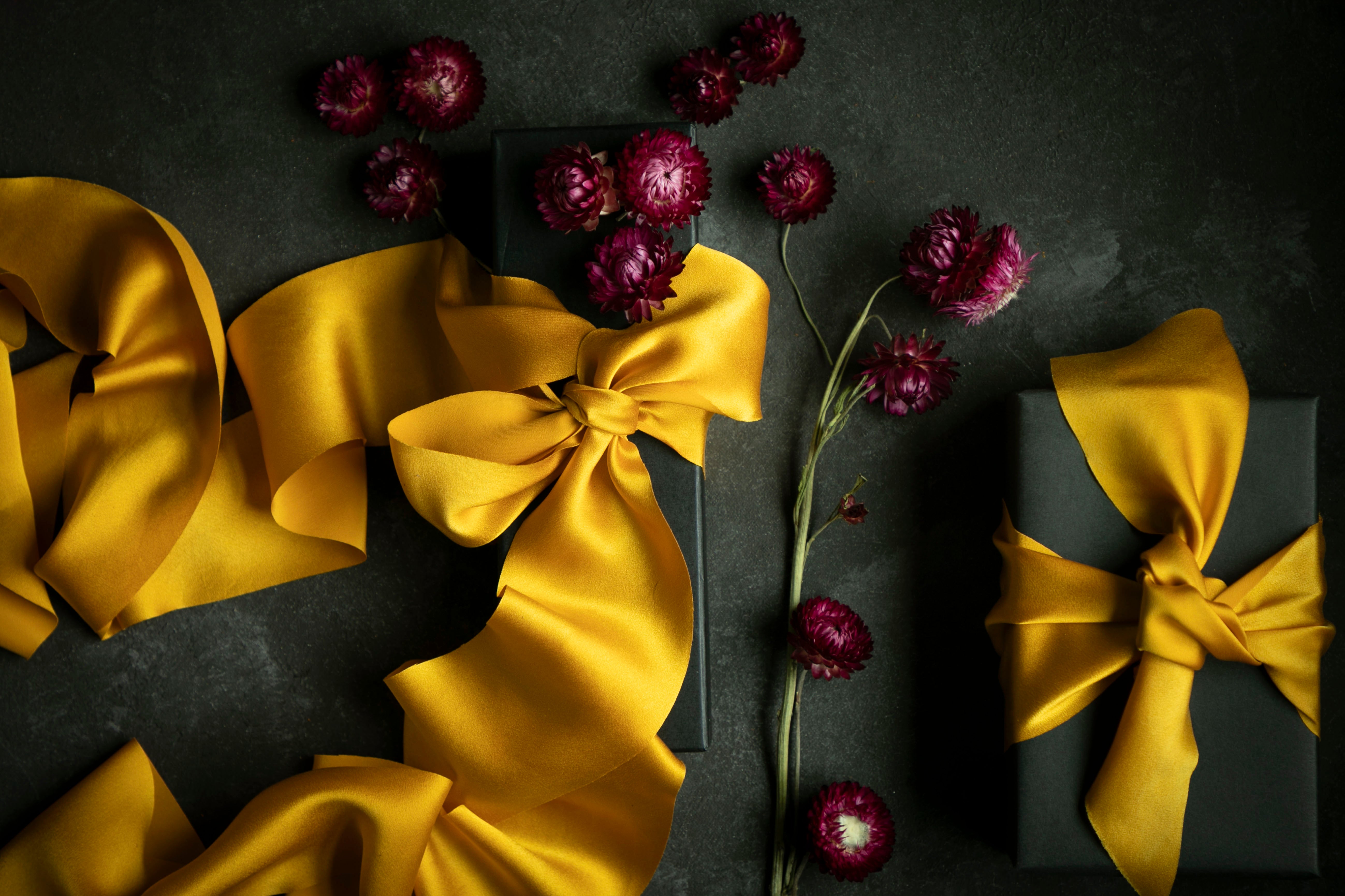 10 Creative Holiday Gift Wrapping Ideas