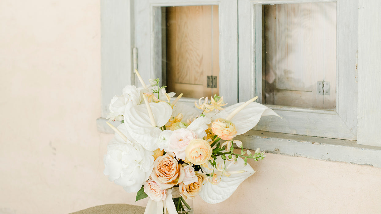 MARTHA STEWART WEDDINGS / Cool-Girl Brides Will Love This California Wedding's Laid-Back Vibe