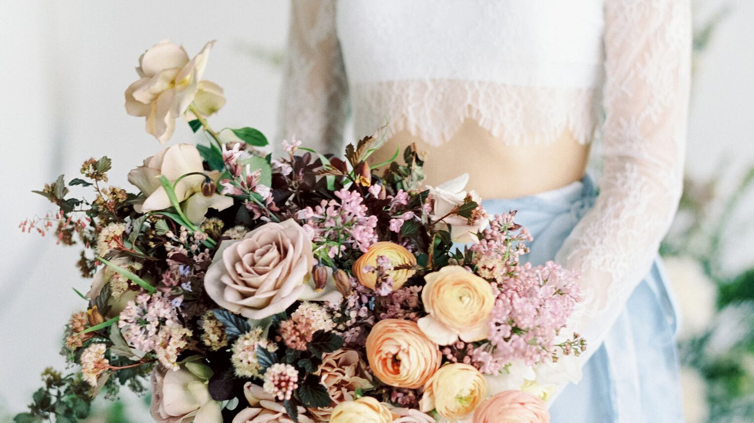 STYLE ME PRETTY / Urban Watercolor Inspired shoot