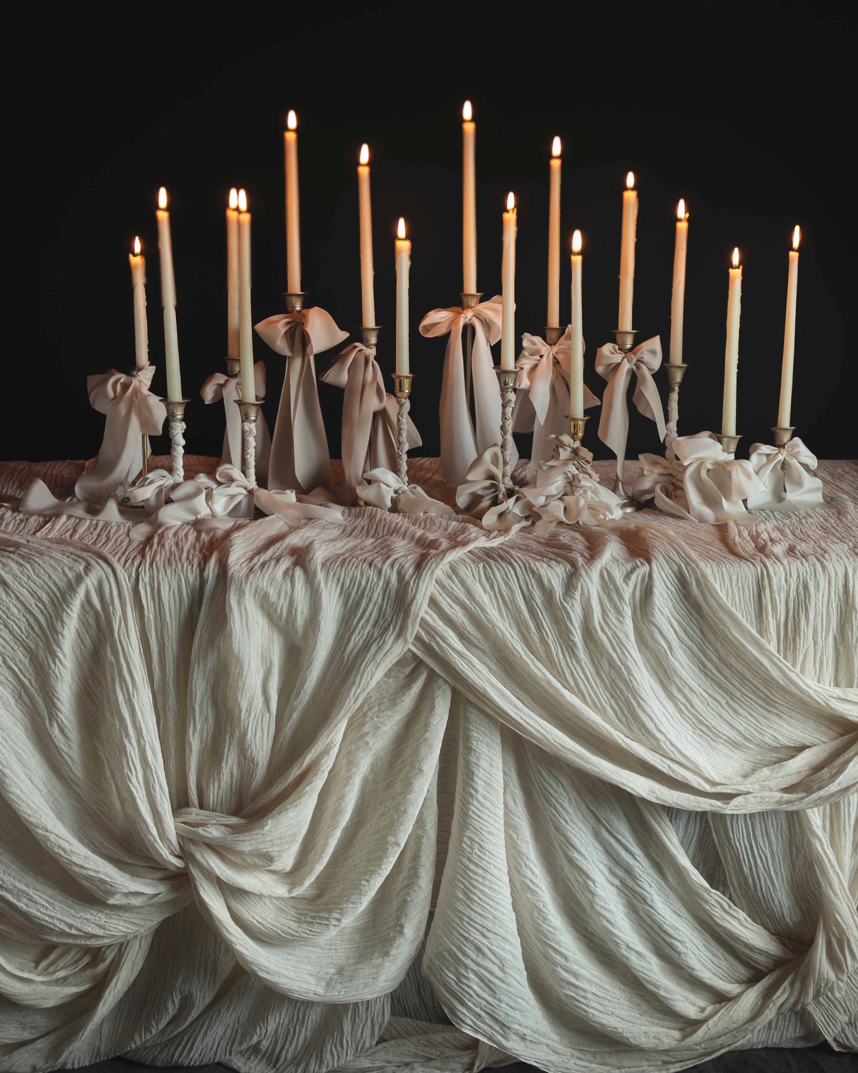 wedding trends for 2025. Tablescape designs for weddings and eents with drapers and textiles