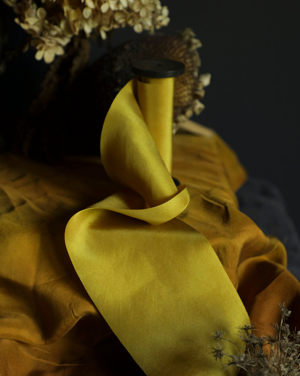 As sustainable choices gain popularity, the eco-friendly aspect of plant-dyed silk makes it an attractive option for environmentally-conscious couples looking to celebrate their love beautifully.