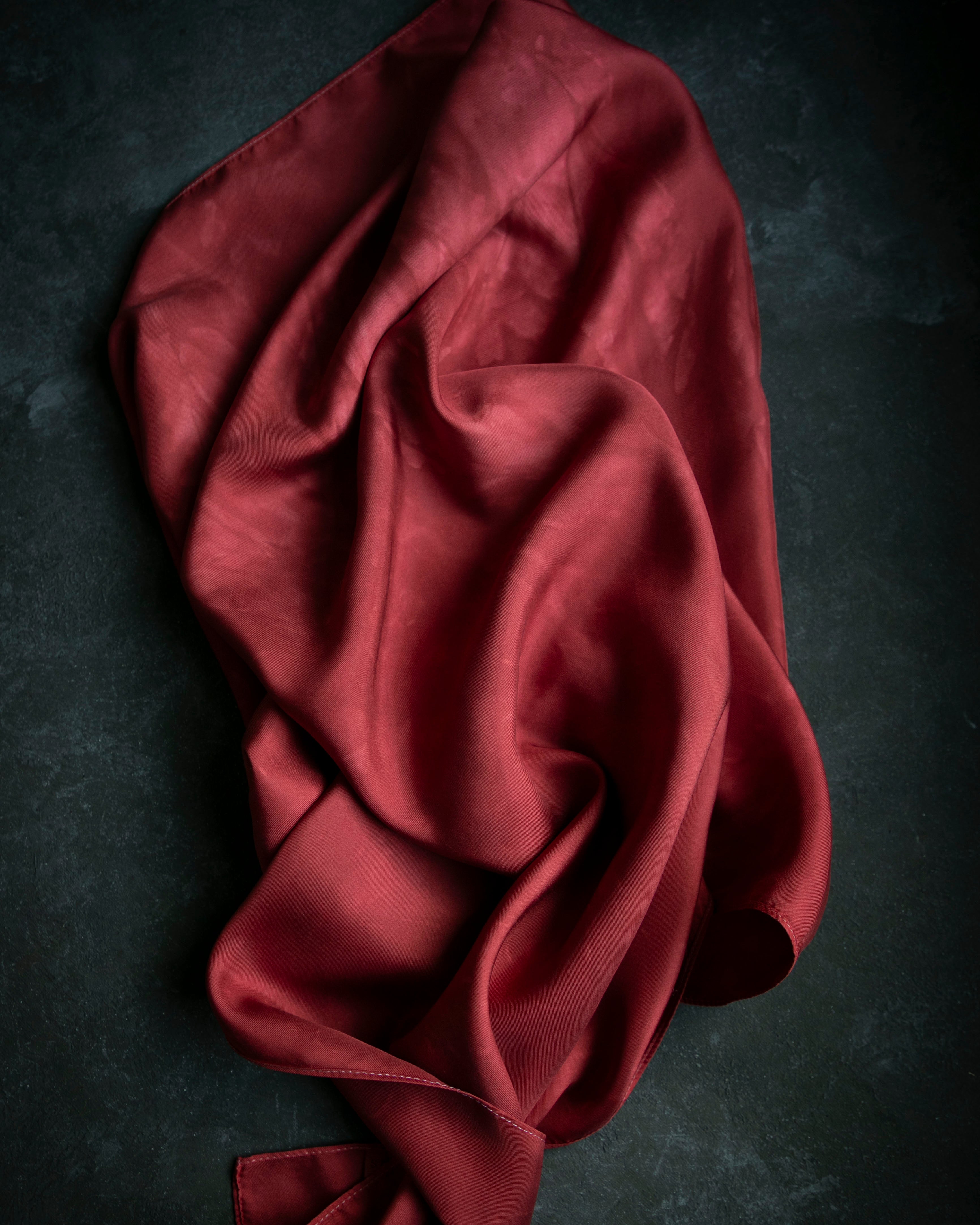 sustainable fashion silk scarf GOTS