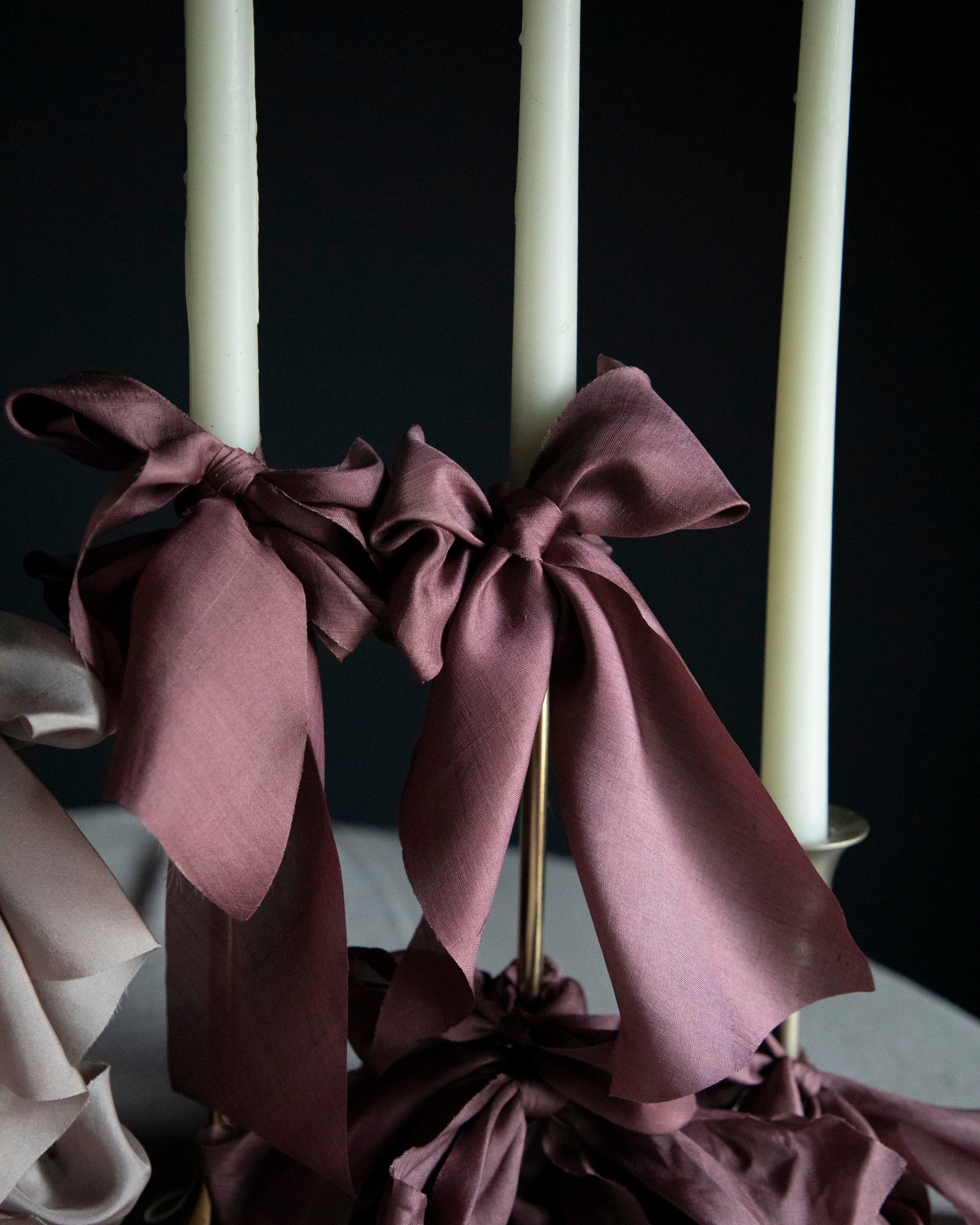 ribbon bows on candles