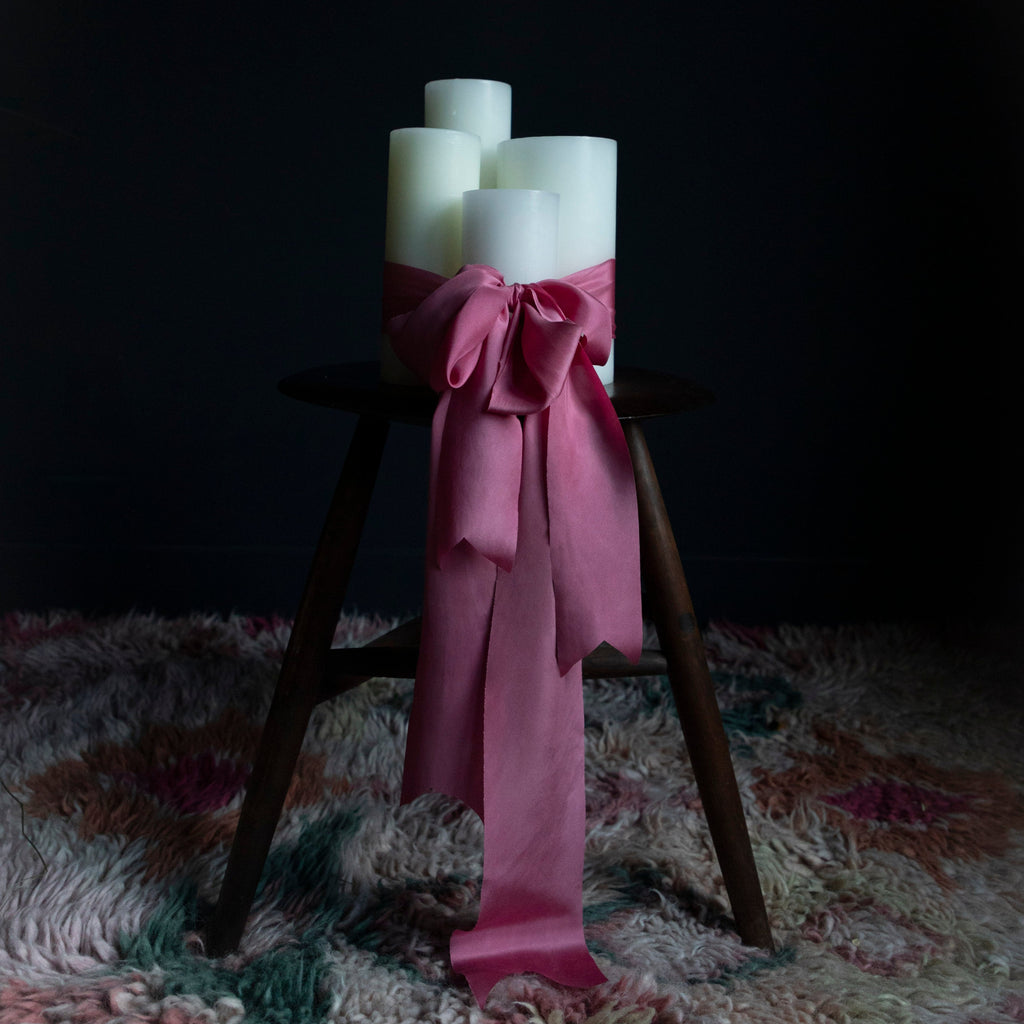 how to make ribbon bows. styling with ribbon. ribbon trends