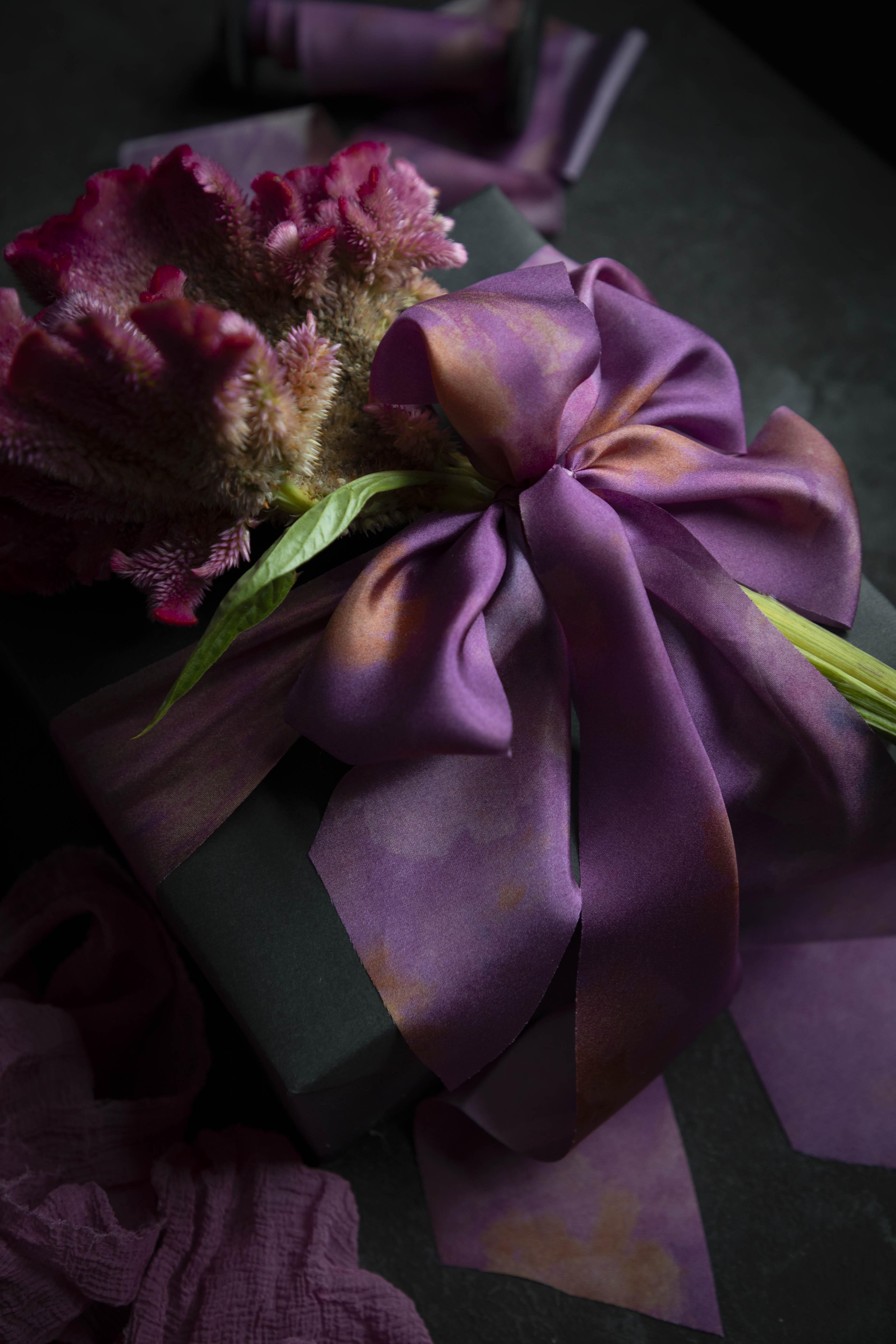 gift wrapping inspiration with silk ribbon bow