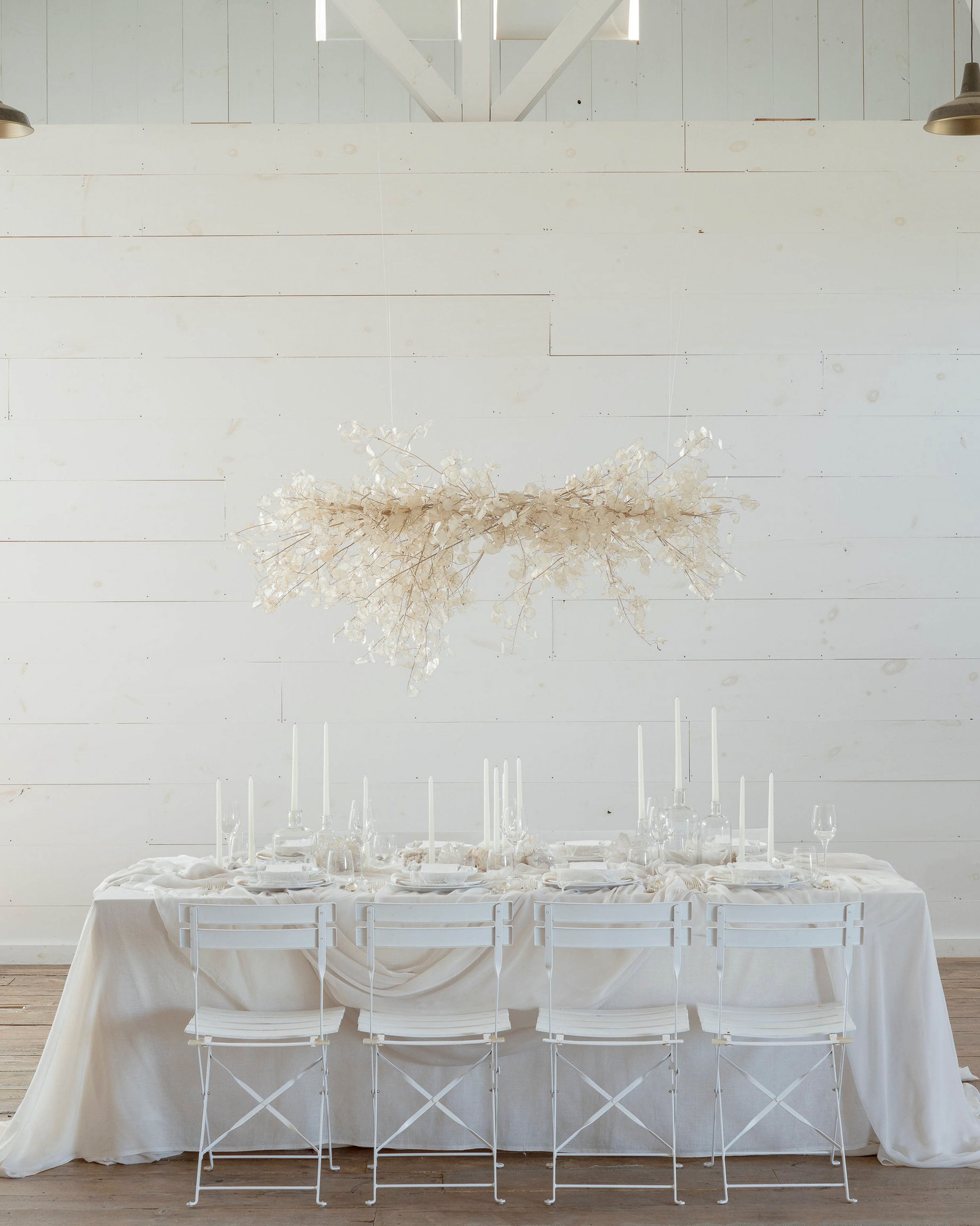 silk and willow table setting design  with custom table linens for your wedding decor