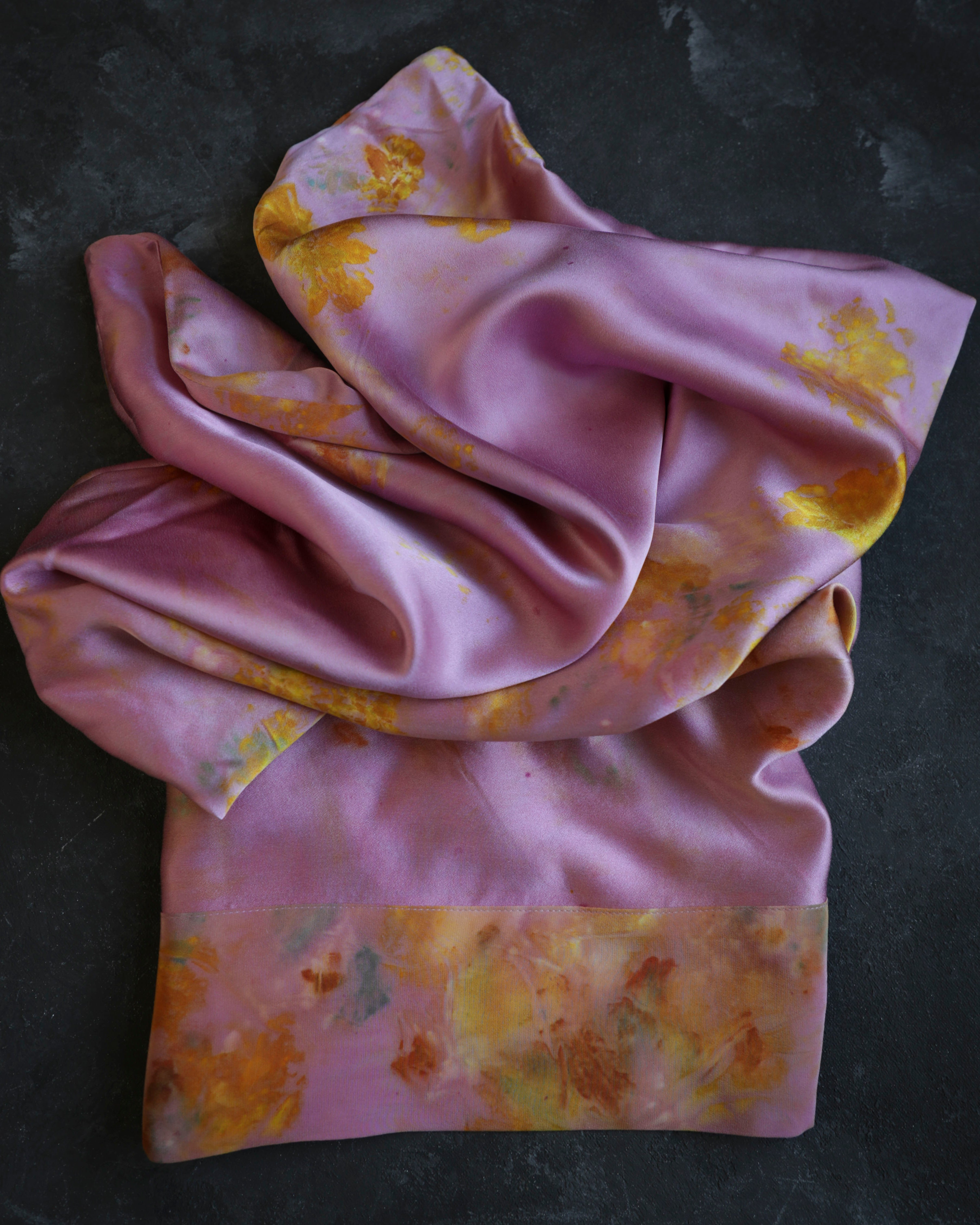 silk pillowcase pantone color 2023
