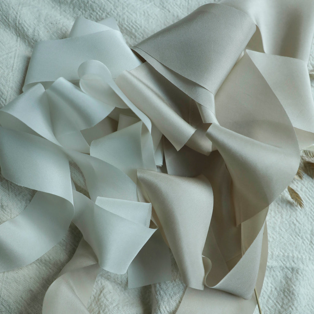 bridal bouquet ribbon