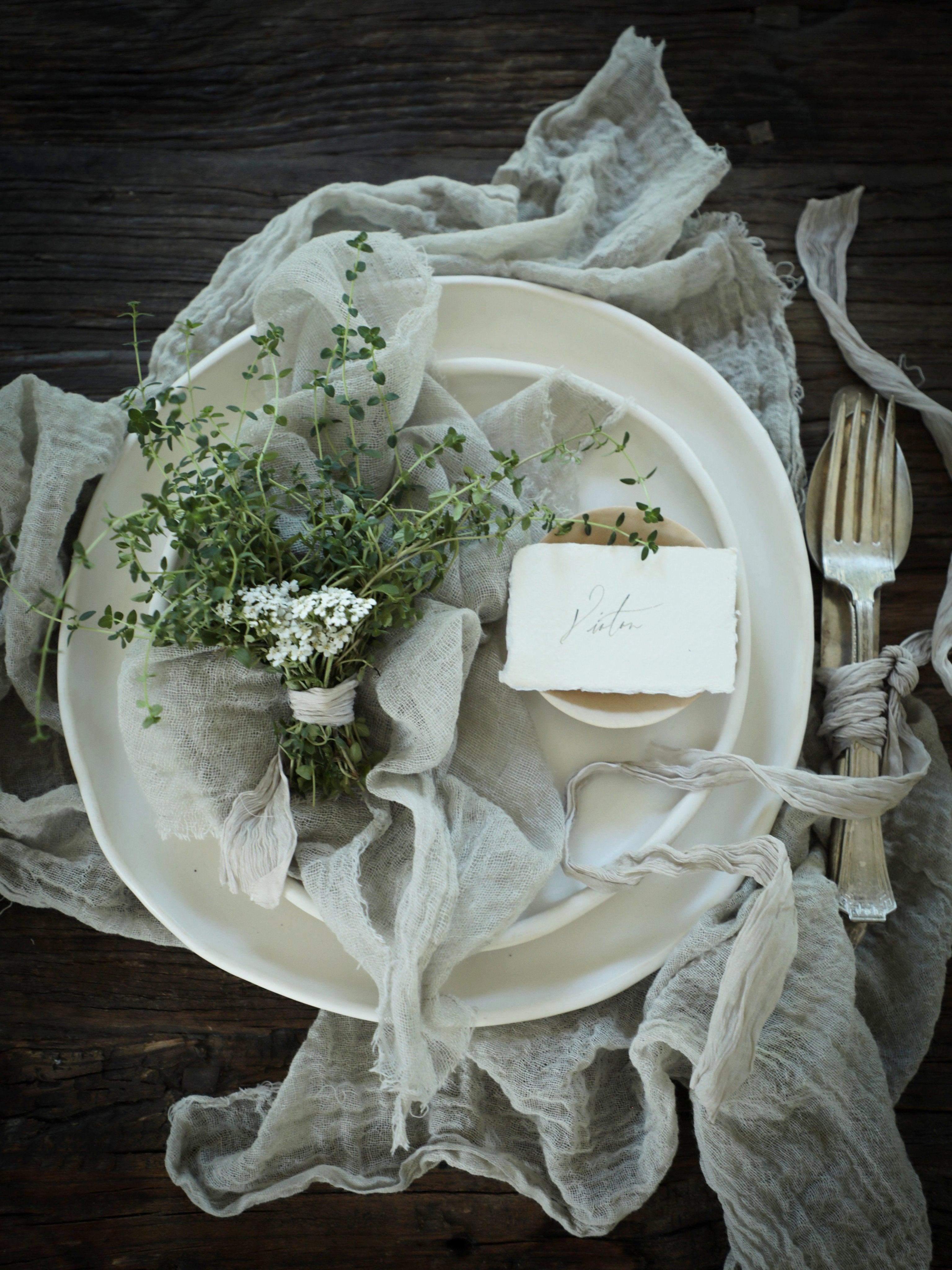 table runner, table linens, place setting, silk and willow table decor