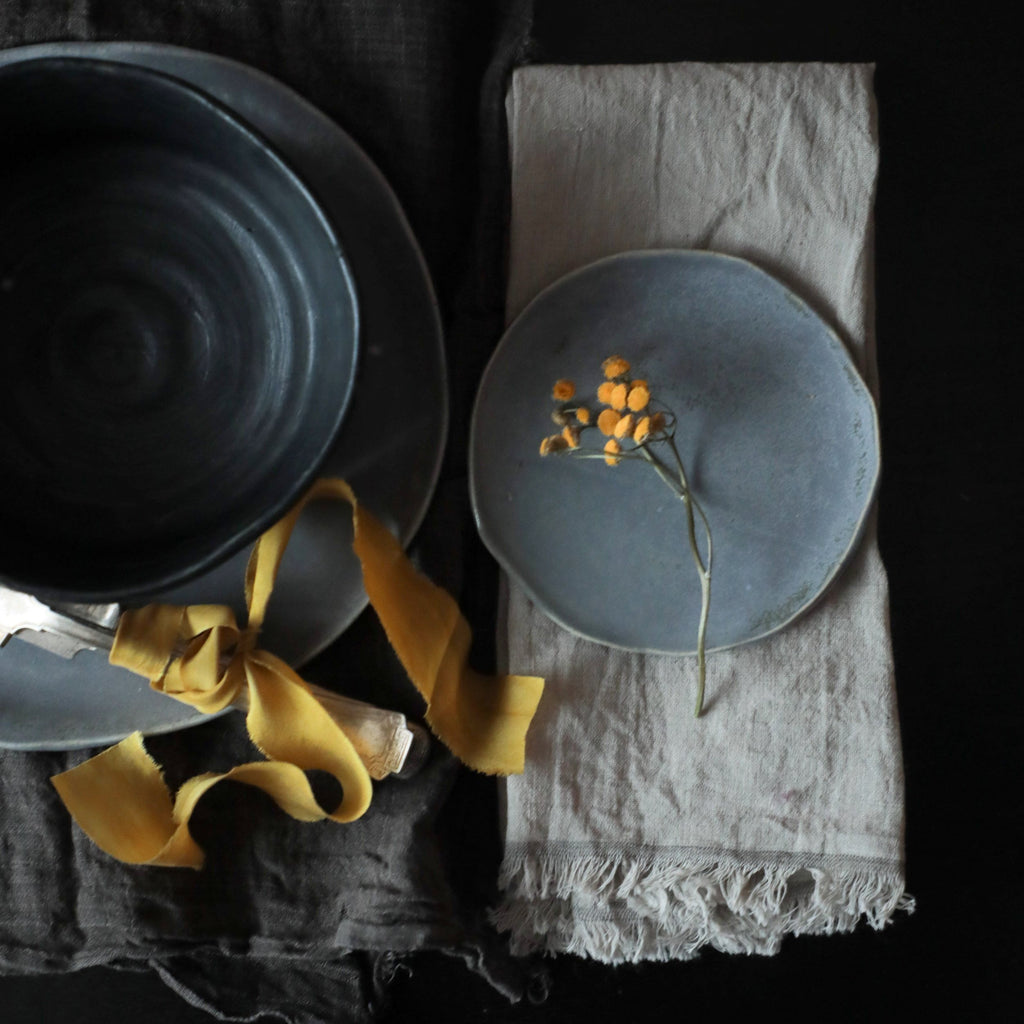 Silk & Willow plant dyed table linens. Napkins, organic cotton napkins. natural cotton napkins. Table setting.